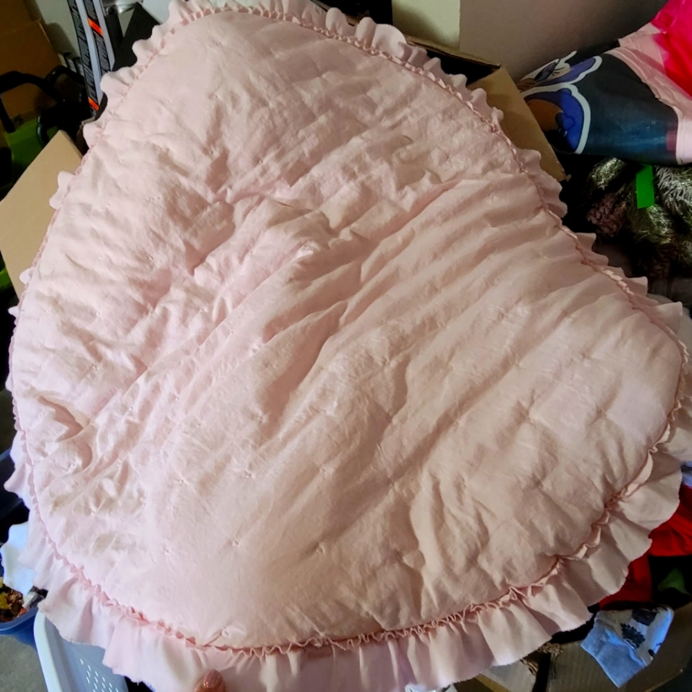 Baby pink floor mat